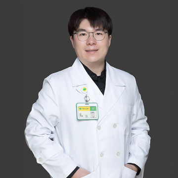 主治醫師：李翊維